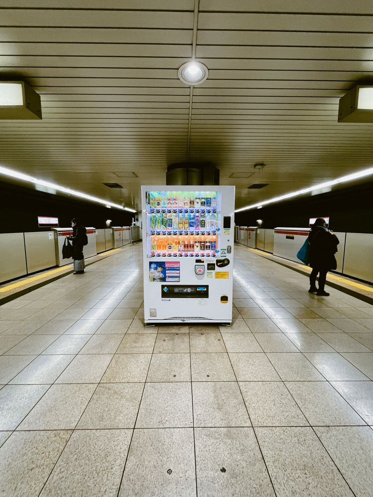 Custom & Smart Vending Machine